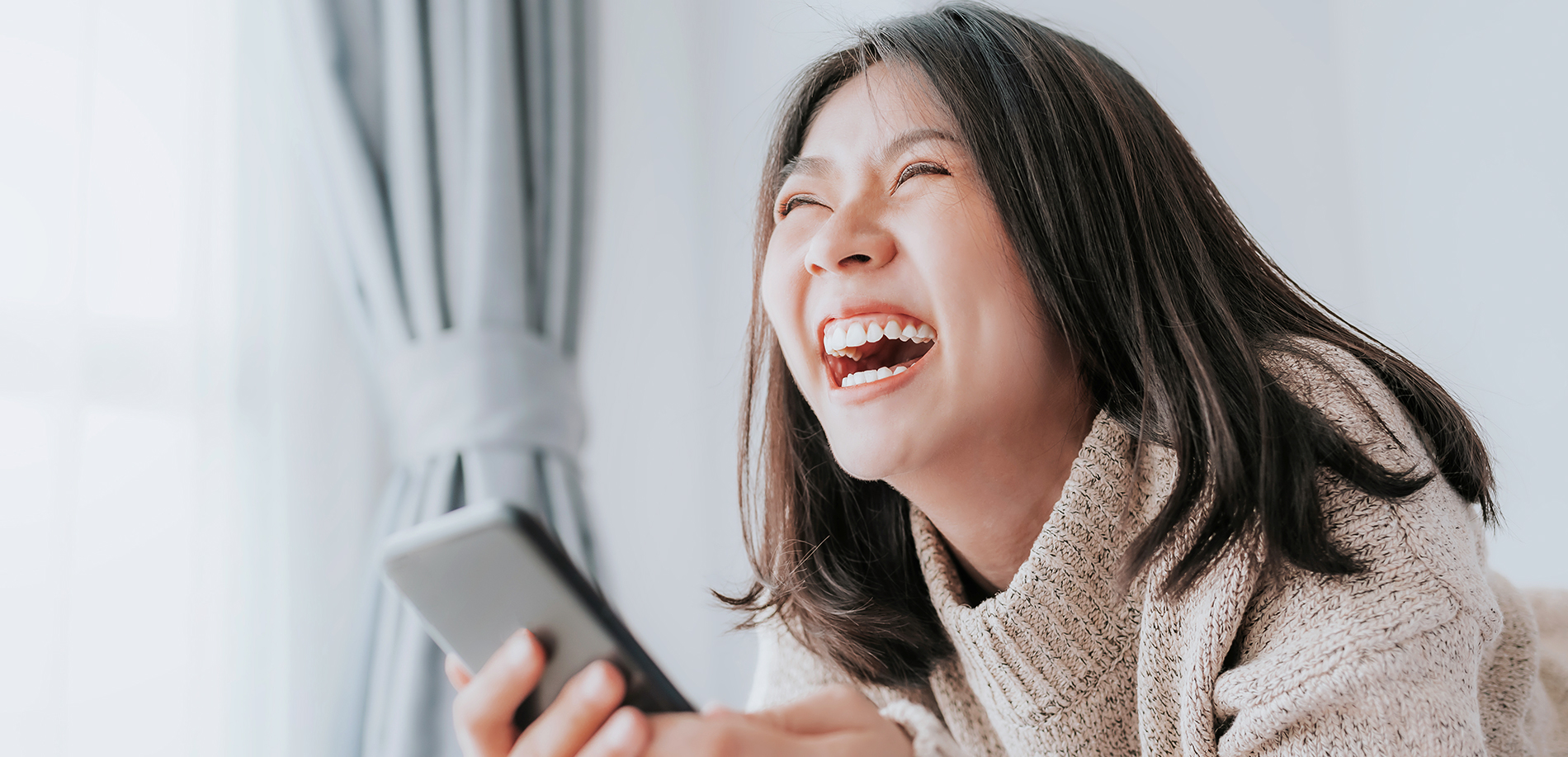 Dental Smile Line & Gummy Teeth: Causes, Variations & Remedies