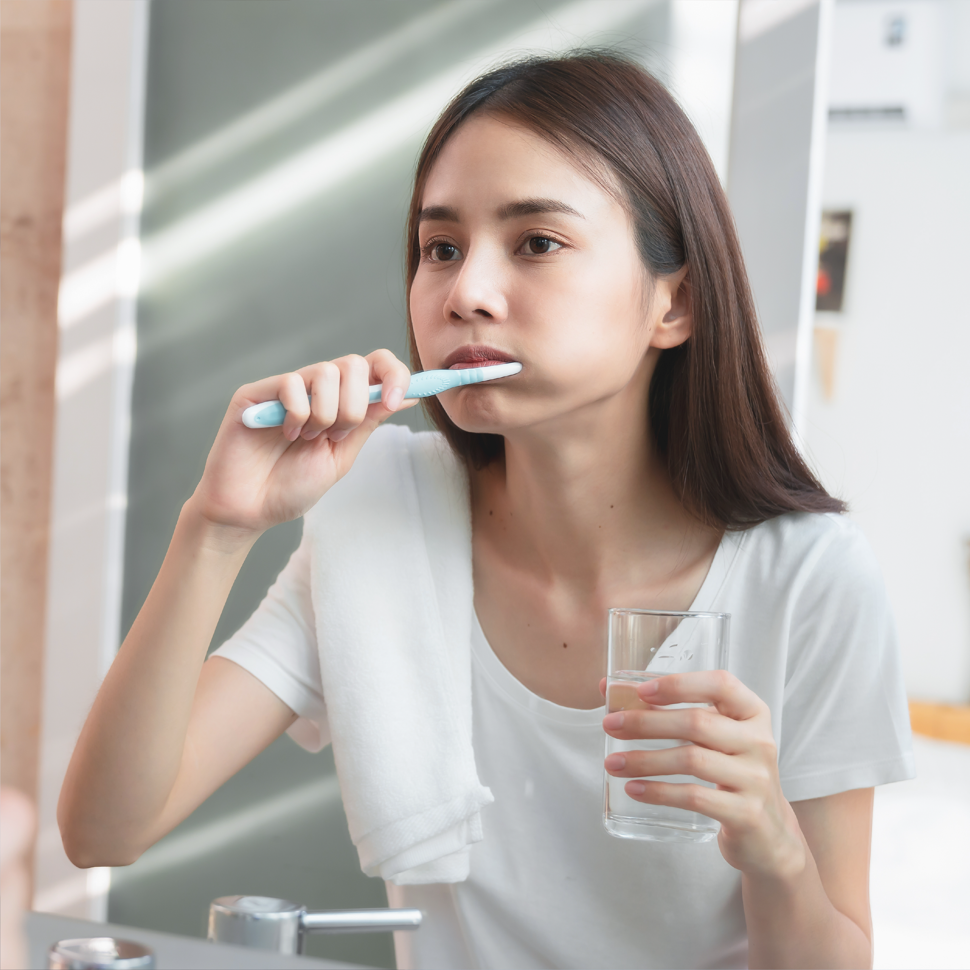 Battle Against Yellow Why Your Teeth Still Yellow After Brushing