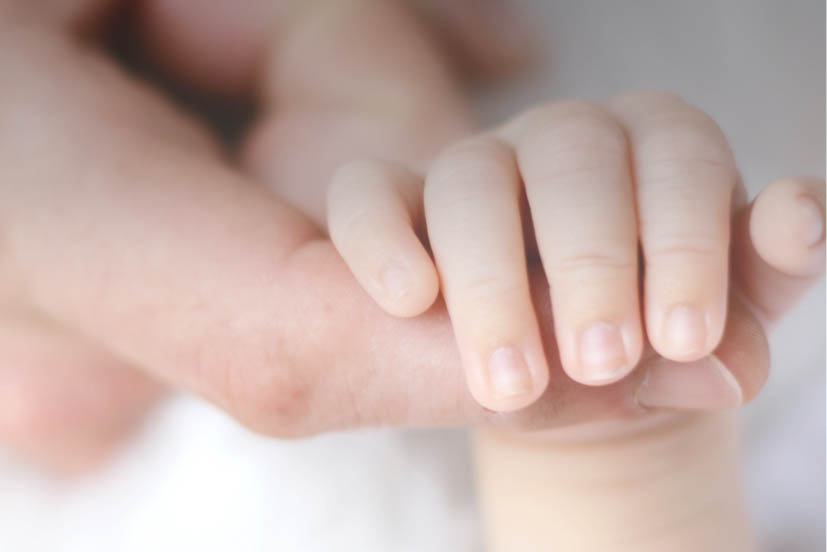 Cleaning baby teeth when and how